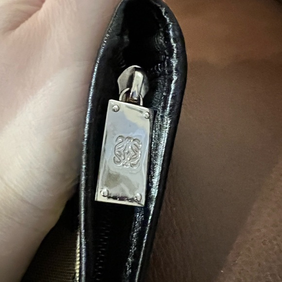 Loewe Anagram Pochette - Picture 6 of 10